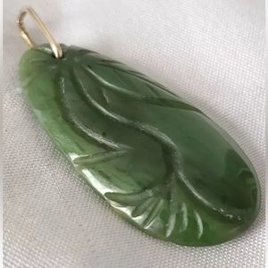 OFFERS WELCOMED - Beautiful 14k Jadeite/Nephrite Jade Pendant 7.2g